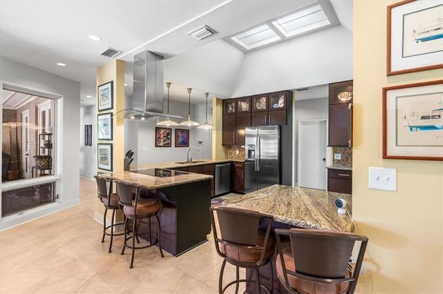4170 Spring Valley Drive N, Mobile, AL 36693