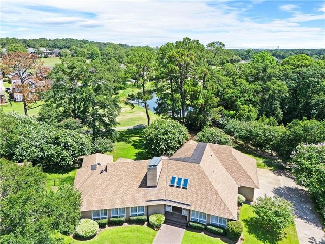 4170 Spring Valley Drive N, Mobile, AL 36693