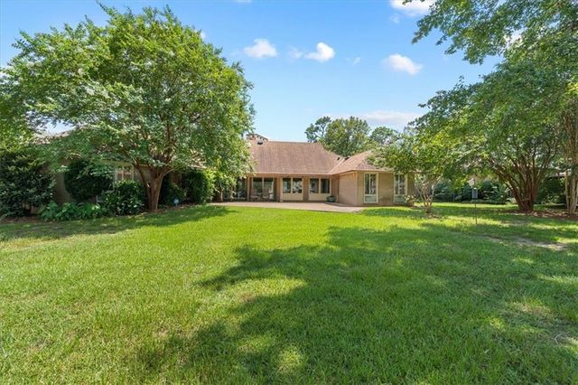 4170 Spring Valley Drive N, Mobile, AL 36693