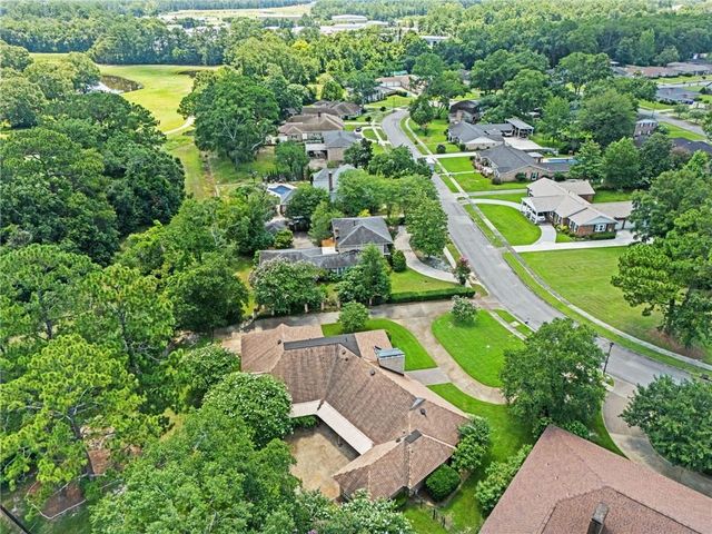 4170 Spring Valley Drive N, Mobile, AL 36693