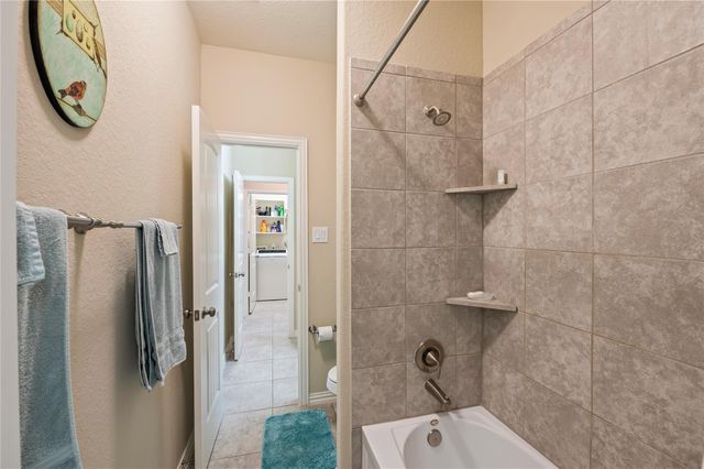 6822 Persea Ridge Lane, Dickinson, TX 77539