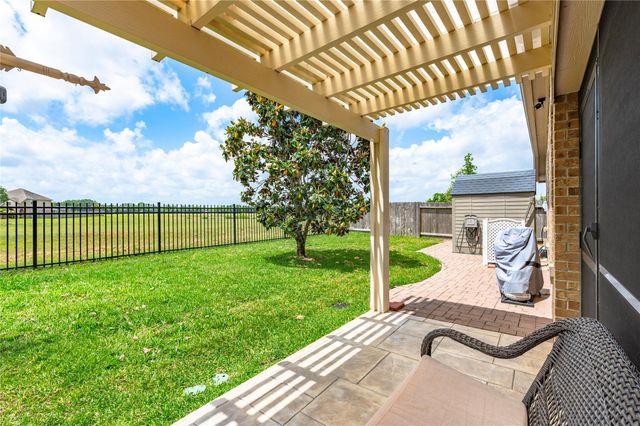 6822 Persea Ridge Lane, Dickinson, TX 77539