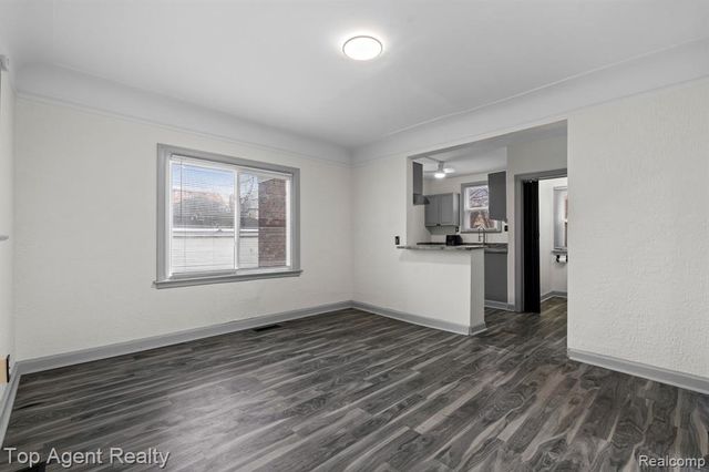 16204 Wisconsin Street, Detroit, MI 48221