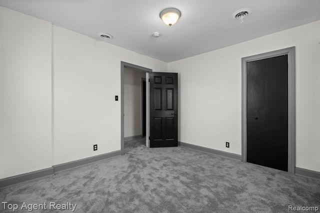 16204 Wisconsin Street, Detroit, MI 48221