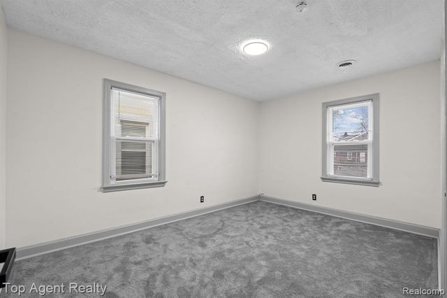 16204 Wisconsin Street, Detroit, MI 48221