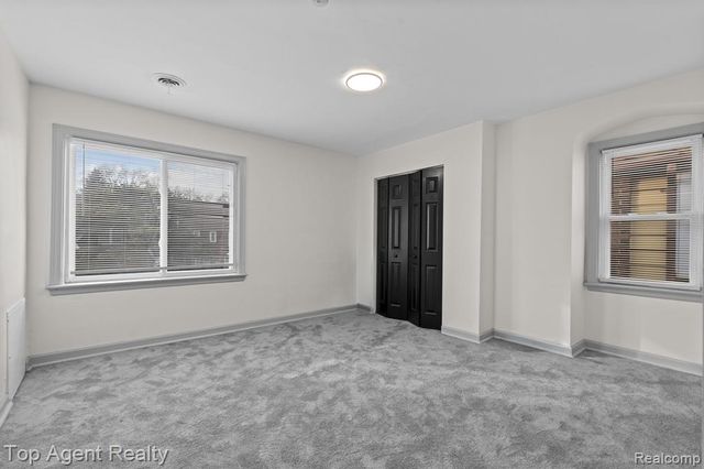 16204 Wisconsin Street, Detroit, MI 48221