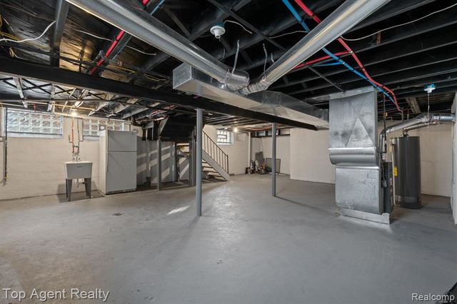 16204 Wisconsin Street, Detroit, MI 48221