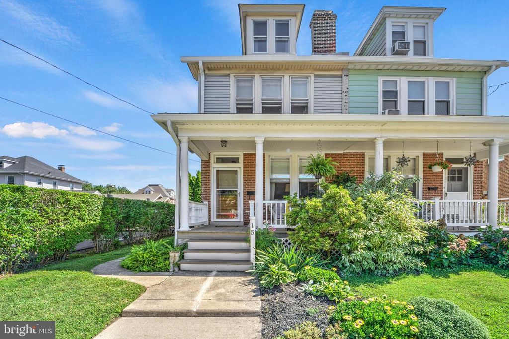 15 RODMAN AVE, Havertown, PA 19083