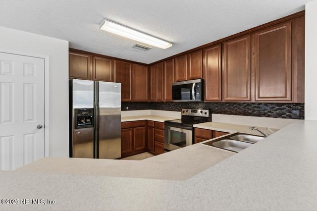 411 WALNUT Drive, St. Johns, FL 32259