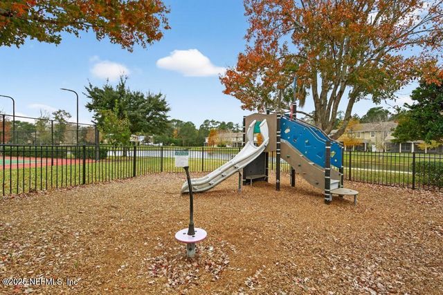 411 WALNUT Drive, St. Johns, FL 32259