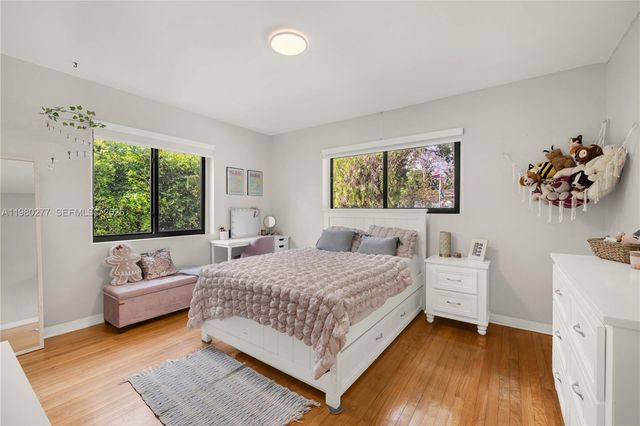 10533 NE 3rd Ct, Miami Shores, FL 33138