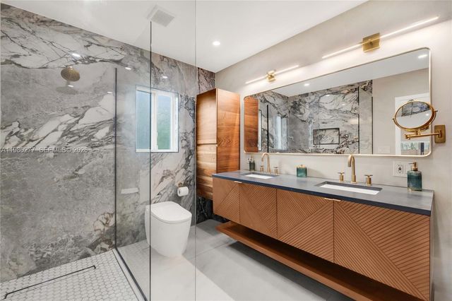 10533 NE 3rd Ct, Miami Shores, FL 33138