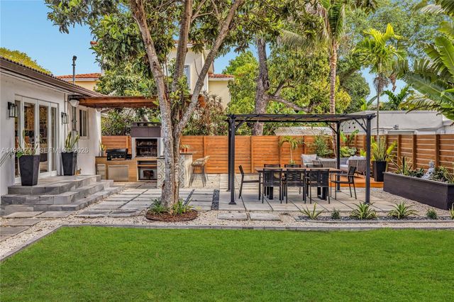 10533 NE 3rd Ct, Miami Shores, FL 33138