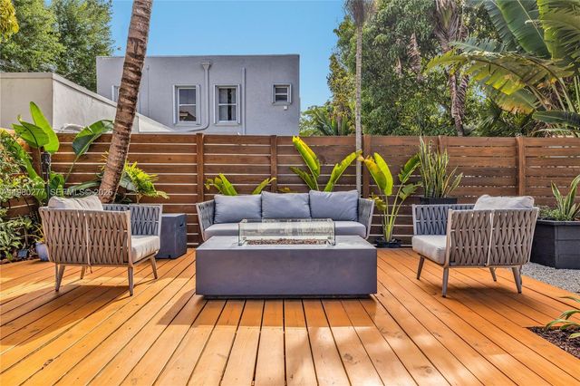 10533 NE 3rd Ct, Miami Shores, FL 33138