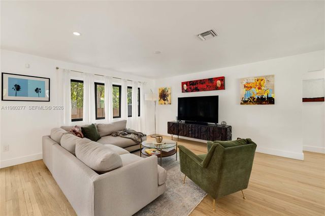 10533 NE 3rd Ct, Miami Shores, FL 33138