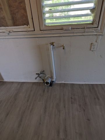 2637 Lynch St, Corpus Christi, TX 78404