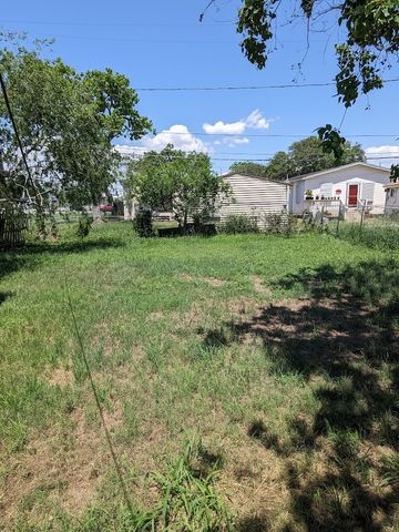 2637 Lynch St, Corpus Christi, TX 78404