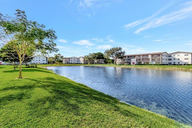 536 Fanshaw M 536, Boca Raton, FL 33434