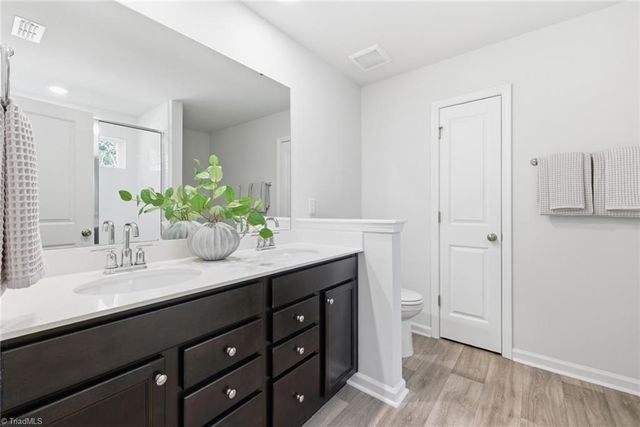 408 Chesney Place, Thomasville, NC 27360