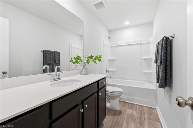 408 Chesney Place, Thomasville, NC 27360