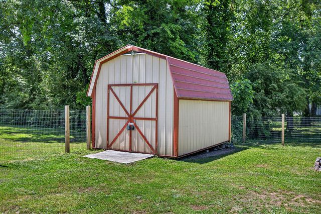 302 Rogers Lane, Birchwood, TN 37308