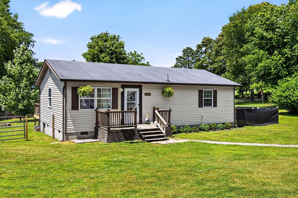 302 Rogers Lane, Birchwood, TN 37308