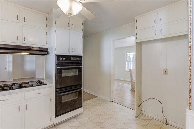 2614 Hickory Valley Drive, Snellville, GA 30078