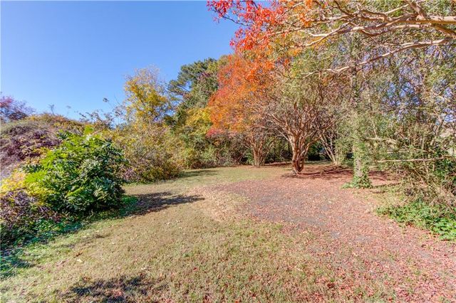 2614 Hickory Valley Drive, Snellville, GA 30078