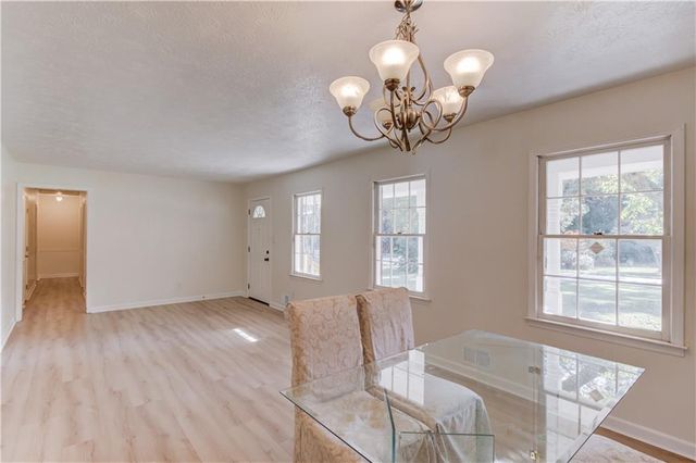 2614 Hickory Valley Drive, Snellville, GA 30078