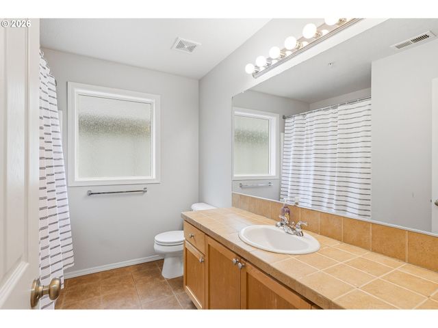 29190 Sw CHARLOTTE Ln, Wilsonville, OR 97070