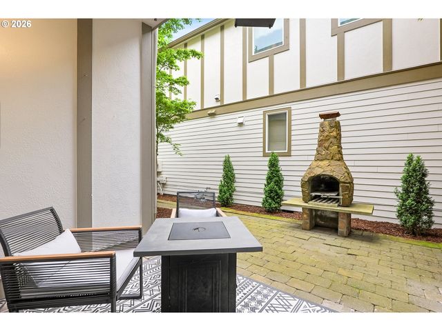 29190 Sw CHARLOTTE Ln, Wilsonville, OR 97070