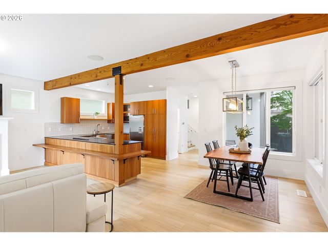 29190 Sw CHARLOTTE Ln, Wilsonville, OR 97070