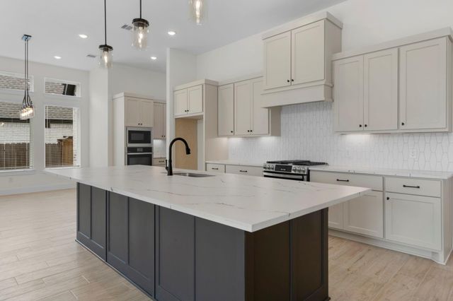 641 Cross Timbers Trace, Waller, TX 77447