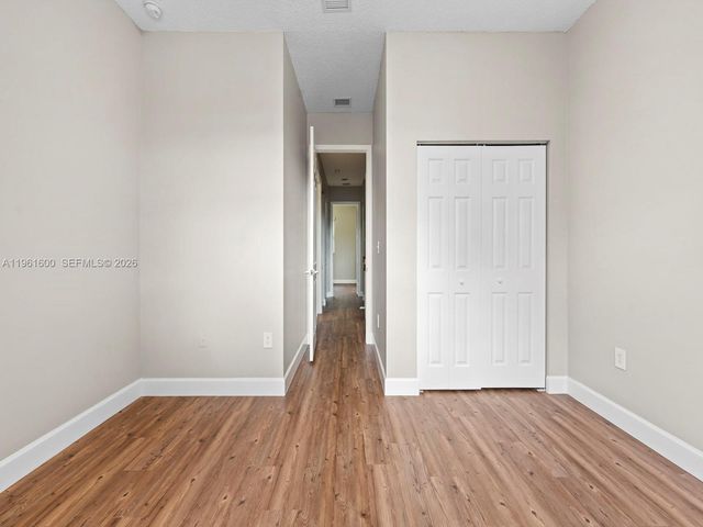 1049 NE 42nd Pl 1049, Homestead, FL 33033