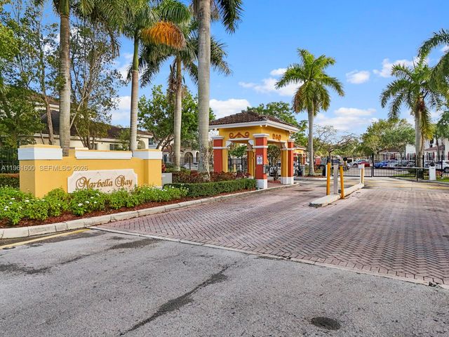 1049 NE 42nd Pl 1049, Homestead, FL 33033