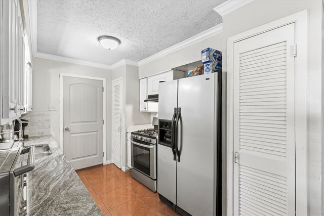 14605 Oakwood Lane, Balch Springs, TX 75180