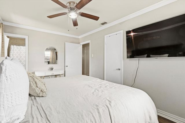 14605 Oakwood Lane, Balch Springs, TX 75180