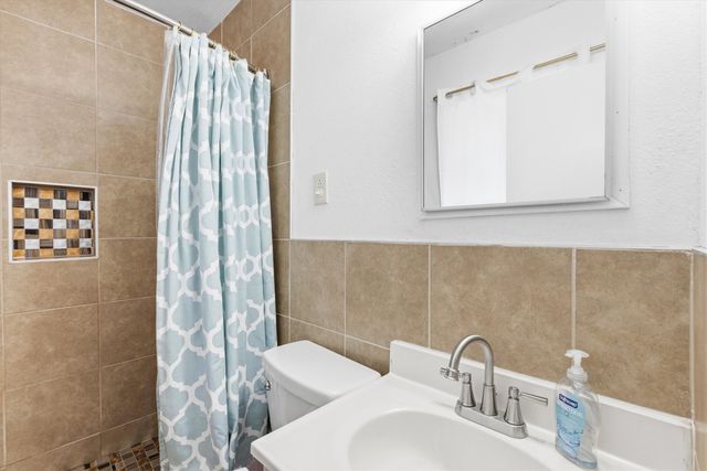 14605 Oakwood Lane, Balch Springs, TX 75180