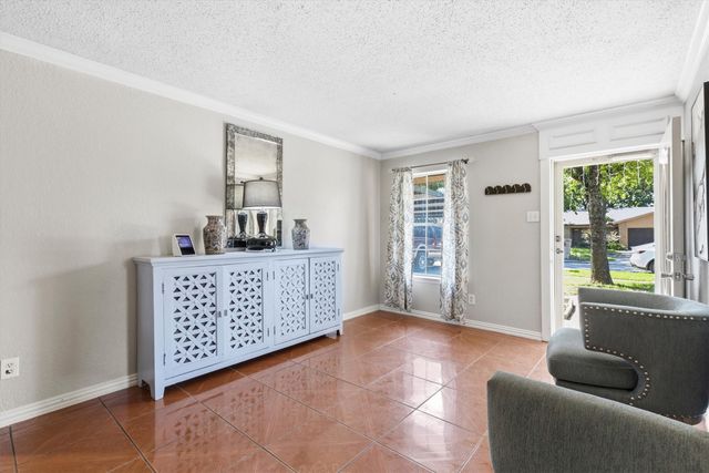 14605 Oakwood Lane, Balch Springs, TX 75180