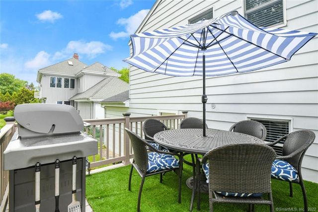 50 Craig Place, Fairfield, CT 06824