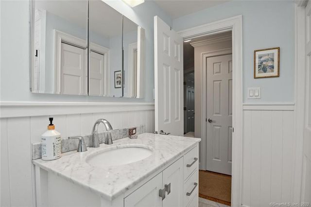 50 Craig Place, Fairfield, CT 06824