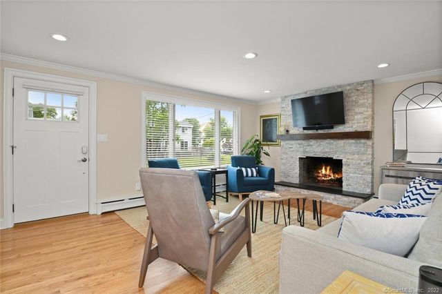50 Craig Place, Fairfield, CT 06824