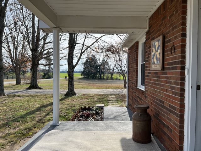 881 Dinwiddie Rd, Franklin, KY 42134