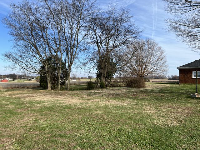 881 Dinwiddie Rd, Franklin, KY 42134