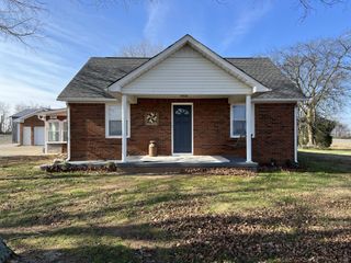 881 Dinwiddie Rd, Franklin, KY 42134
