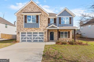 203 Amberley Court, Kathleen, GA 31047