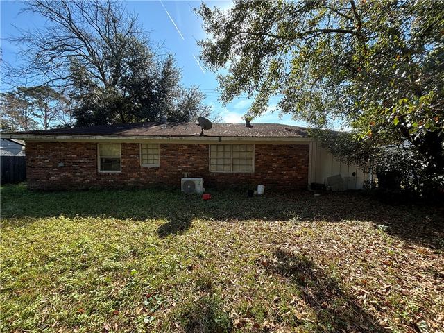 2243 Pinewood Drive, Brunswick, GA 31520