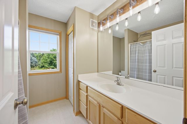 12901 44th Place NE, Saint Michael, MN 55376