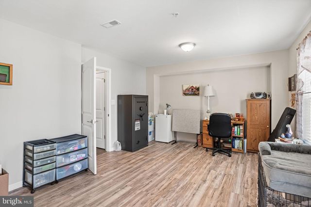 144 OVERLOOK DR, Hanover, PA 17331