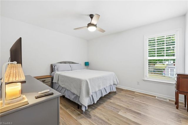 715 Dillon Street, Thomasville, NC 27360